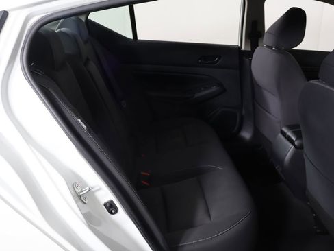 Used 2025 Nissan Altima 2.5 SV image 26