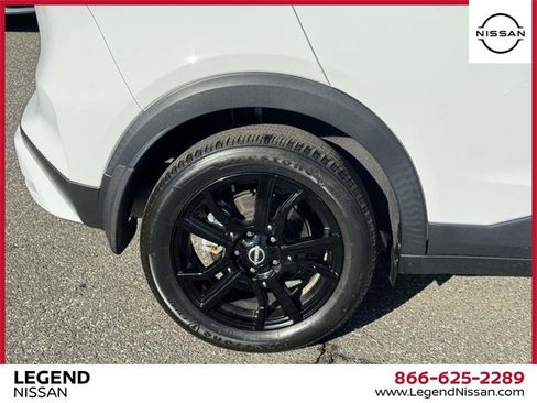 Certified 2024 Nissan Kicks SR w/ SR Premium Package image 9