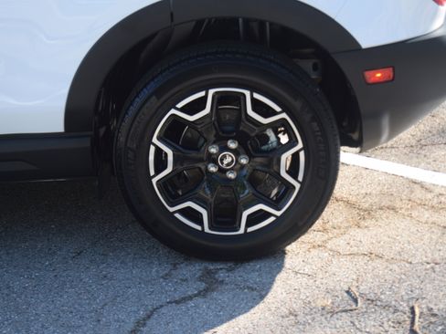 Used 2025 Ford Bronco Sport Outer Banks w/ Outer Banks Tech Package+ image 24