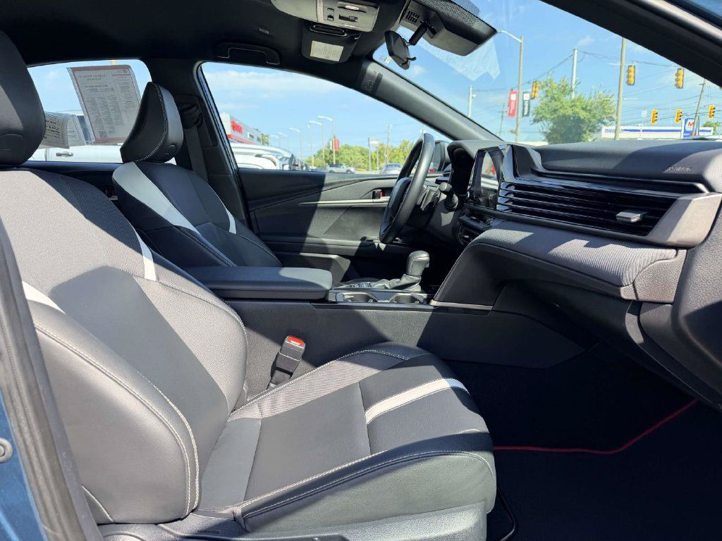 Certified 2025 Toyota Camry SE FWD image 13