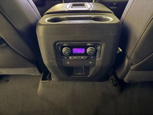 Used 2021 Chevrolet Tahoe Premier w/ Premium Package AWD/4WD image 26