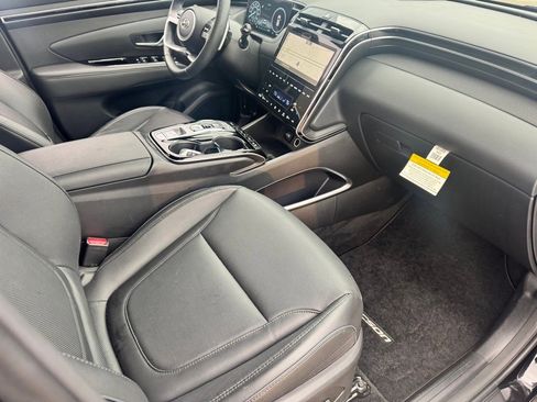 Certified 2024 Hyundai Tucson Limited image 19