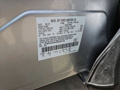 Used 2024 Ford Edge Titanium image 24