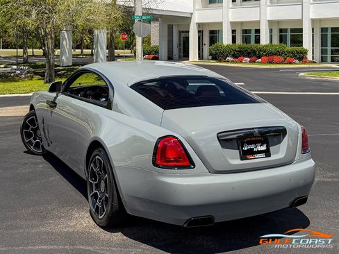 Used 2018 Rolls-Royce Wraith image 48