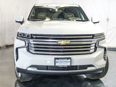 Certified 2022 Chevrolet Suburban High Country w/ Premium Package AWD/4WD image 7