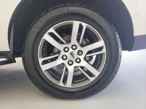 Used 2022 Ford Expedition XLT RWD image 12