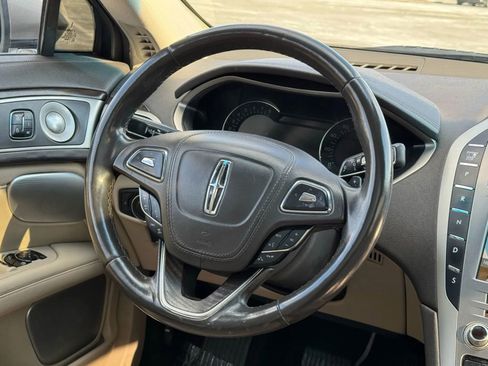 Used 2019 Lincoln MKZ Reserve w/ Luxury Package image 11