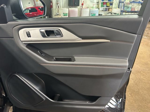 New 2026 Ford Explorer Active w/ Active Comfort Package AWD/4WD image 15