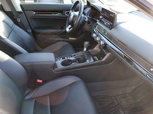 Used 2024 Honda Civic Touring image 11