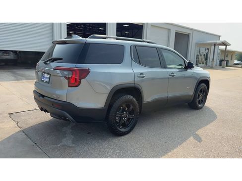 Used 2023 GMC Acadia AT4 w/ Technology Package AWD/4WD image 8