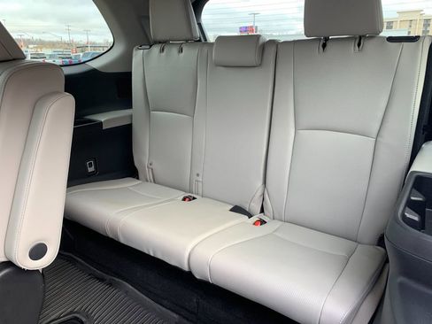 Used 2024 Toyota Grand Highlander Platinum image 18