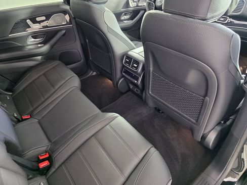 Certified 2025 Mercedes-Benz GLS 580 4MATIC image 31