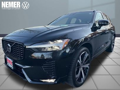 Used 2022 Volvo XC60 B6 R-Design w/ Advanced Package