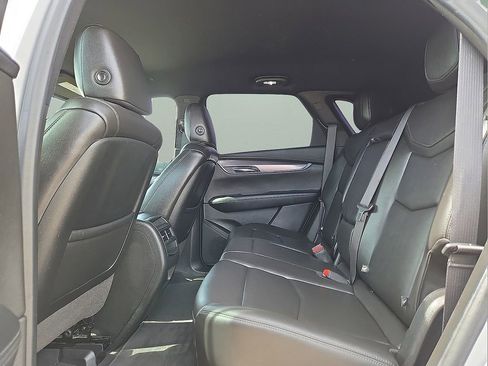 Used 2020 Cadillac XT5 Luxury image 16