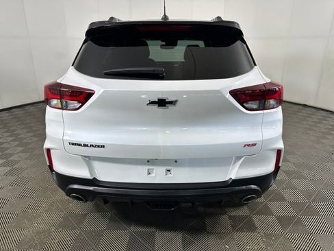 Used 2023 Chevrolet TrailBlazer RS w/ Sun and Liftgate Package image 4