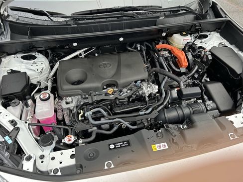 Certified 2025 Toyota RAV4 XLE image 23