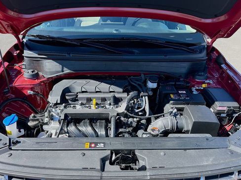 Used 2025 Hyundai Venue SEL FWD image 29