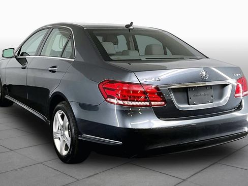 Used 2016 Mercedes-Benz E 350 4MATIC Sedan image 12