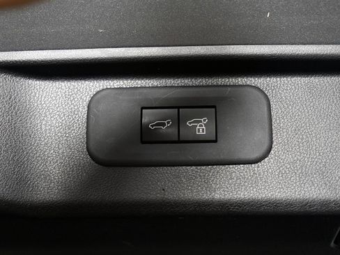 Used 2024 Toyota Grand Highlander Limited image 25