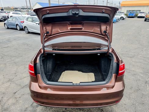 Used 2016 Volkswagen Jetta SEL image 44