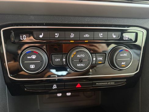 Used 2023 Volkswagen Atlas Cross Sport SEL Premium R-Line AWD/4WD image 16