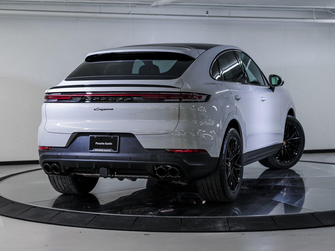 Certified 2026 Porsche Cayenne Coupe AWD/4WD image 7