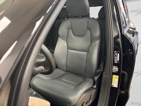 Used 2020 Volvo XC90 T6 Momentum AWD/4WD image 37
