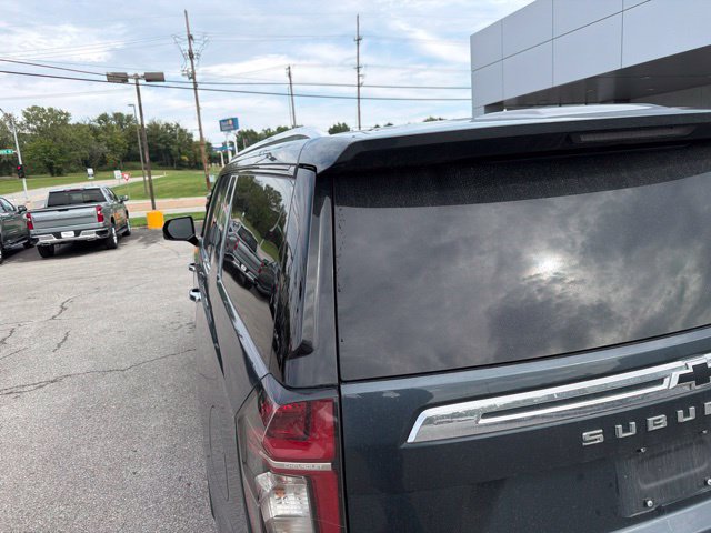 Used 2021 Chevrolet Suburban Premier w/ Premium Package AWD/4WD image 35