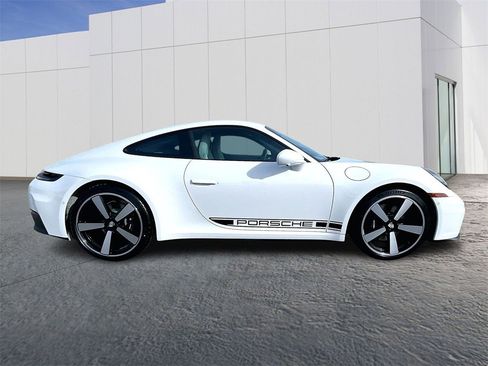 New 2026 Porsche 911 Carrera image 8