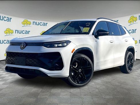 New 2026 Volkswagen Tiguan SE R-Line image 4