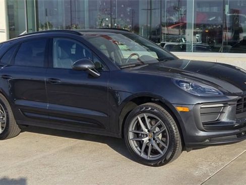New 2025 Porsche Macan image 9