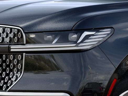New 2027 Lincoln Navigator Reserve AWD/4WD image 18