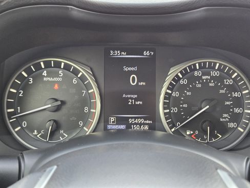 Used 2018 INFINITI Q50 Luxe image 16