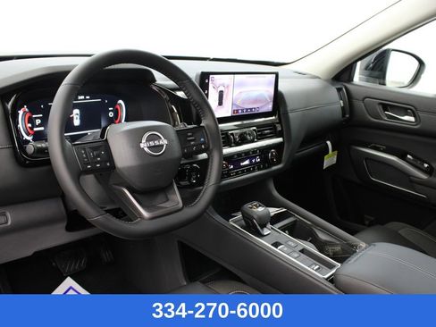 New 2026 Nissan Pathfinder SL image 13