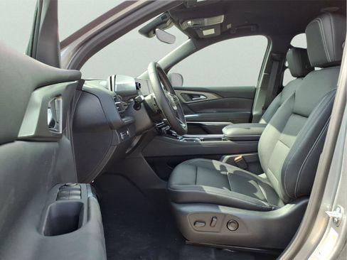 New 2026 Chevrolet Traverse LT w/ Midnight/Sport Edition image 15