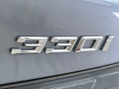 Used 2024 BMW 330i Sedan w/ Convenience Package image 27