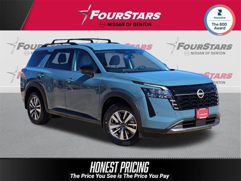 New 2026 Nissan Pathfinder SL image 1