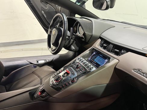 Used 2014 Lamborghini Aventador LP 700-4 image 70
