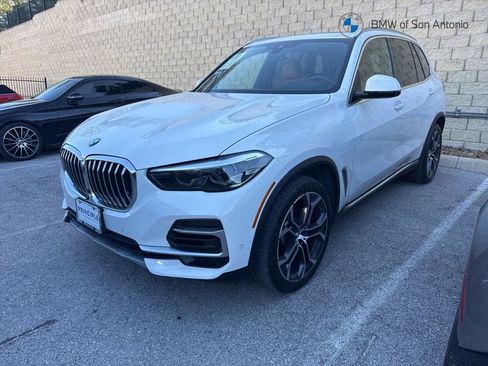 Certified 2023 BMW X5 sDrive40i w/ Premium Package RWD image 1