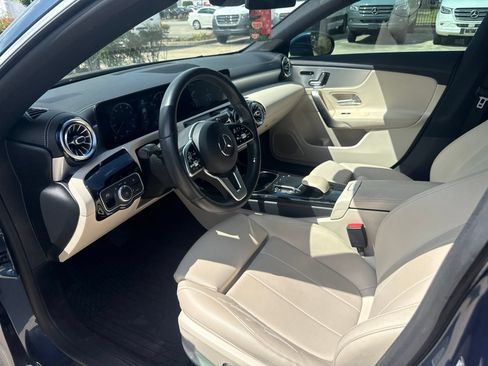 Used 2021 Mercedes-Benz CLA 250 image 9