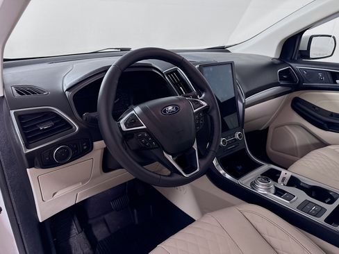Used 2024 Ford Edge Titanium w/ Titanium Elite Package AWD/4WD image 9