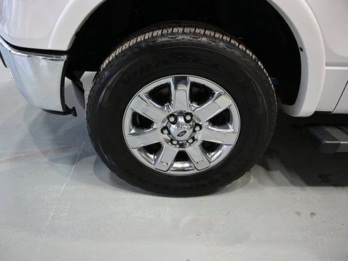 Used 2013 Ford F150 Lariat w/ Lariat Chrome Pkg image 32