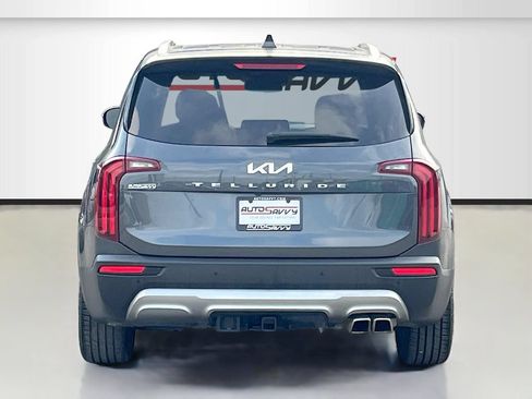 Used 2022 Kia Telluride SX w/ Towing Package FWD image 6