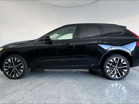 New 2026 Volvo XC60 B5 Ultra w/ Climate Package AWD/4WD image 6