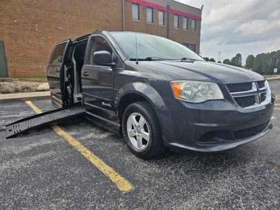 Used 2011 Dodge Grand Caravan Mainstreet w/ UConnect Hands-Free Group