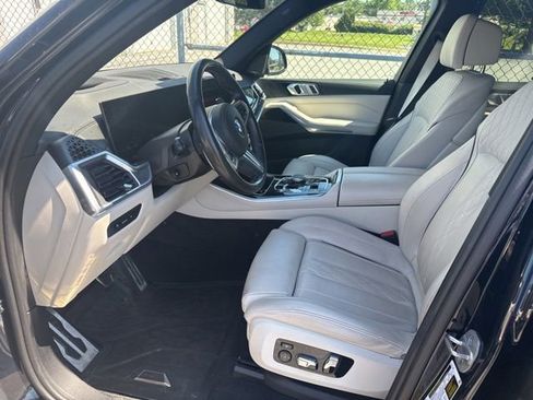 Used 2024 BMW X5 M60i AWD/4WD image 22