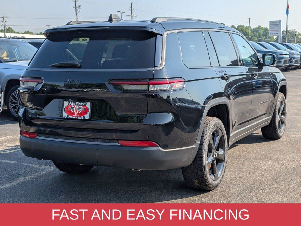 Used 2026 Jeep Grand Cherokee L Limited w/ Limited Altitude Package RWD image 7