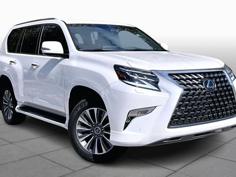 Used 2023 Lexus GX 460 Luxury image 2