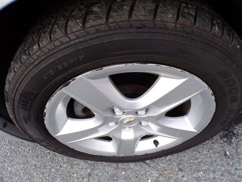 Used 2011 Chevrolet Malibu LS image 38