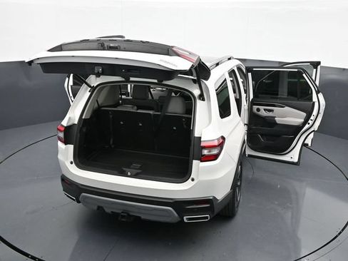 Used 2025 Honda Pilot Touring image 44